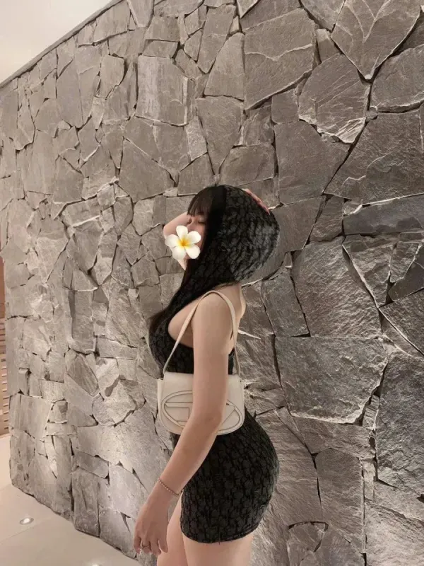 Quỳnh 2002  Nàng mơ của các anh - Gái gọi 777